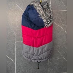 NWOT Nautica Pet Winter Puffer Jacket Removable Faux Fur Hood Blue Red Gray M